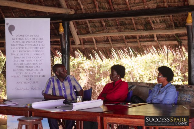 9-tanzania-lazy-lagoon-retreat-the-writers